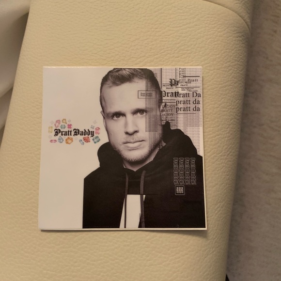 Pratt Daddy Crystal pendant - Picture 6 of 7